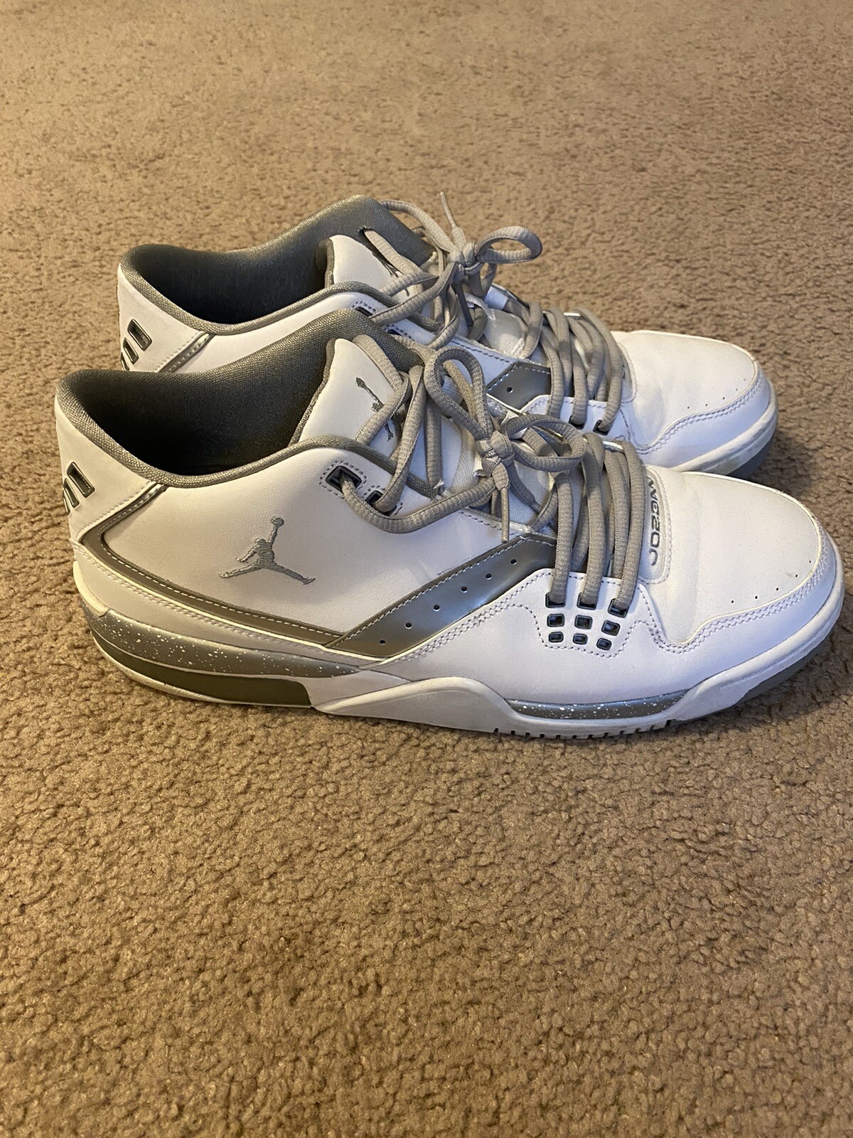 air jordan flight 23 white metallic silver