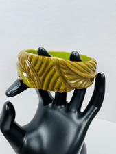 Vintage Bakelite Carved Cuff Bracelet 1 Wide Olive Green Leaves TESTED Pea Soup