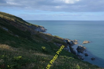 Photo A2 South Hams : Coastal Scenery Kingston/SX9051 Looking out acros c2016