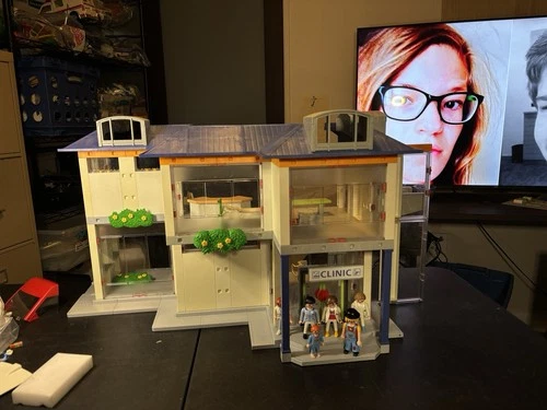 Playmobil Emergency & Rescue 4404 Mostly Complete