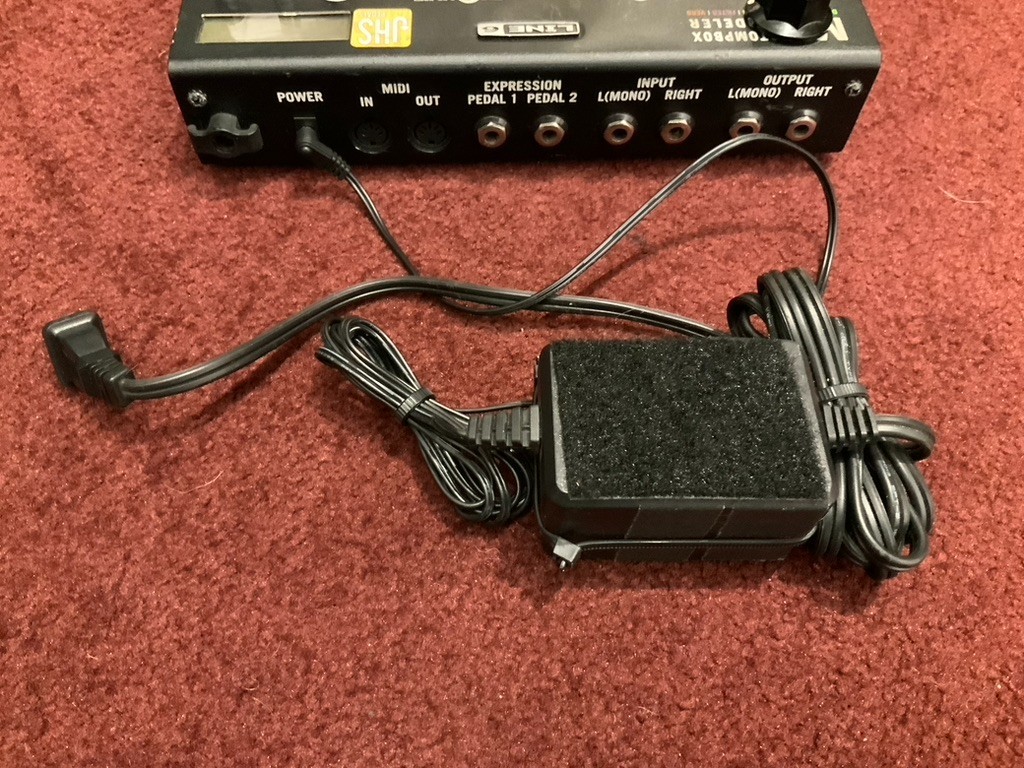 Line 6 6 M9 Stompbox Modeler Multi-Effects Guitar Effect Pedal for