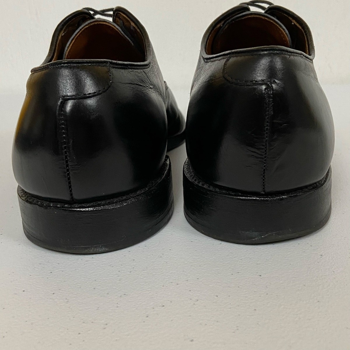 Allen Edmonds Byron 2004 Black Balmoral Quarter-Brogue Cap  display picture 3