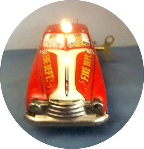Working Wind Up & Light ~1950s   Fire Cheif ~A Dick Tracy Companion Car by  Marx