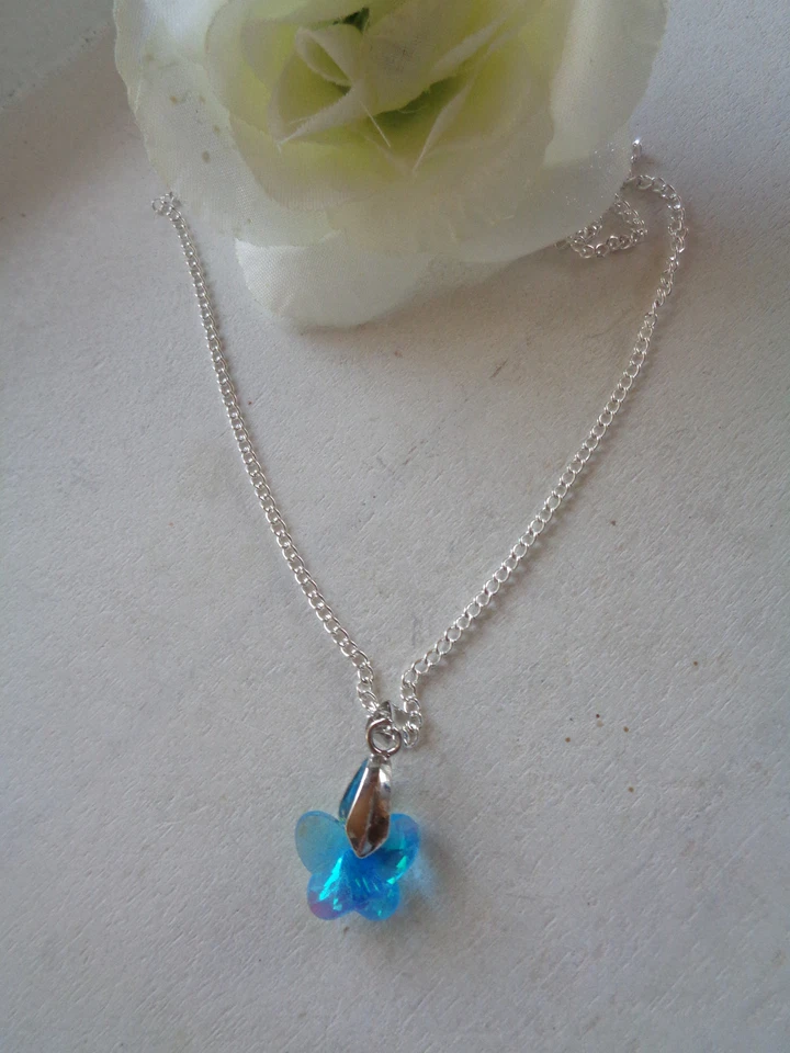 Einfache Kette Anhänger "Schmetterling"   blau facettiert 