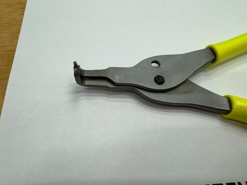 Snap-on Tools USA NEW HI-VIZ 90° Tip .070 Snap Ring Pliers SRPC7090HV - Picture 8 of 8