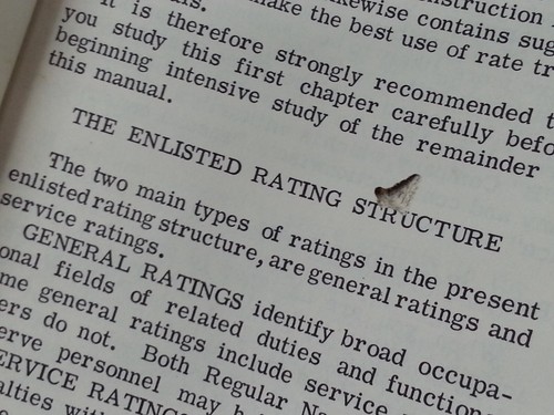 1971 Elektryk budowlany 3 i 2 Biuro Marynarki Wojennej Instrukcja szkoleniowa dla personelu marynarki wojennej - Zdjęcie 3 z 12