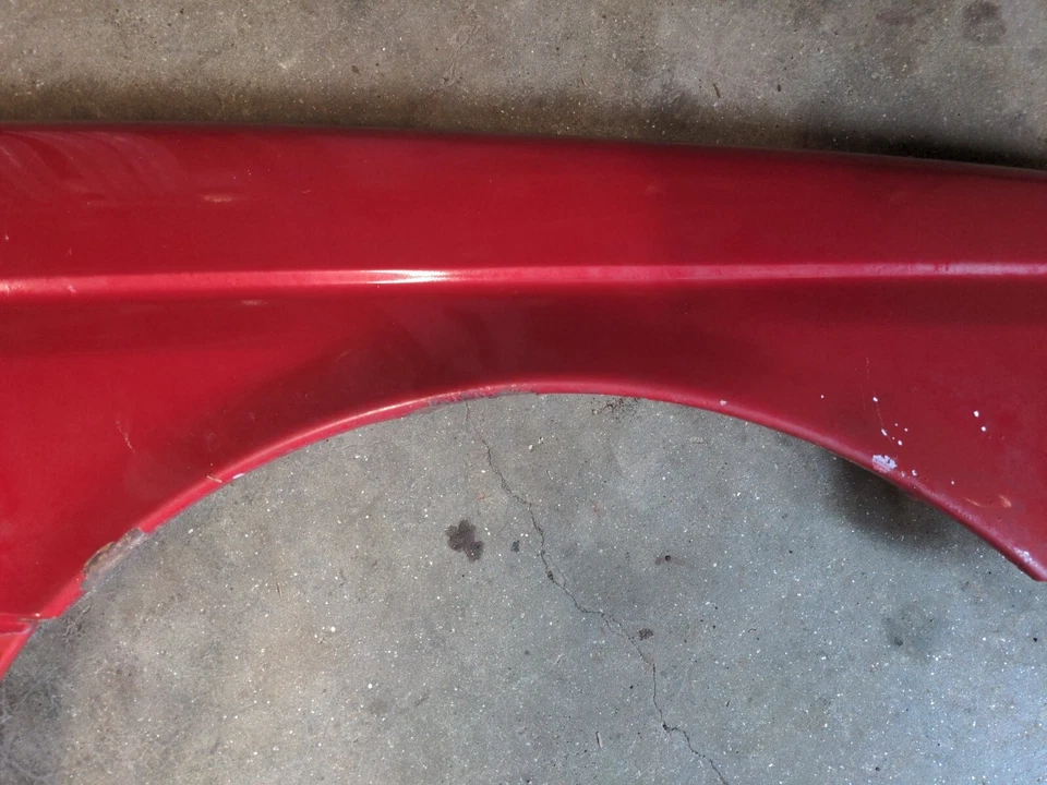 Guardabarros delantero pasajero Alfa Romeo 164 Foto 3 de 4