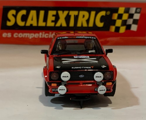 SLOT CAR SCX SCALEXTRIC 64560 FORD ESCORT MKII #11 McRAE -ROY - Imagen 3 de 8