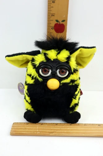 Vintage 1999 Bumble Bee Furby 70-800 Working w/Tags