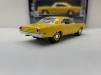 1969 PLYMOUTH ROAD RUNNER 1/64 scale GREENLIGHT GL MUSCLE CAR