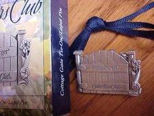 Longaberger CC 2000 Collectors Club COTTAGE GATE Basket TIE ON / Lapel PIN *NEW*