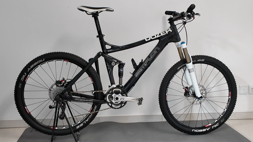 Verkaufe Mountainbike (Fully) Simplon Dozer Carbon (1A Zustand) - Video 1 von 1