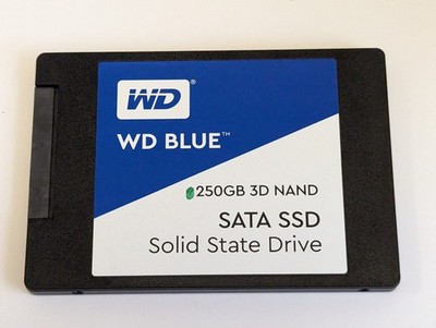 ★新品未使用！WD Blue 3D NAND SATA WDS250G2B0A★ Western Digital 250GB WD Blue 3D NAND SSD 2.5