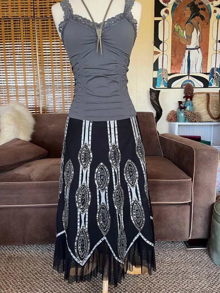 Basil & Maude 裙,黑色和银色带亮片,工具条纹,Whimsigoth,尺寸 6 — 第 2/4 张图片