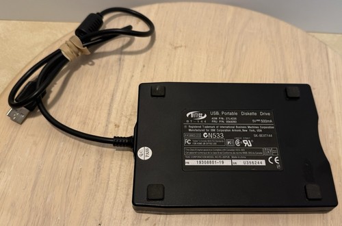 BYTECC BT-144 EXTERNAL 3.5” FLOPPY DISKETTE DRIVE - TESTED - WORKS GOOD! - Picture 2 of 3