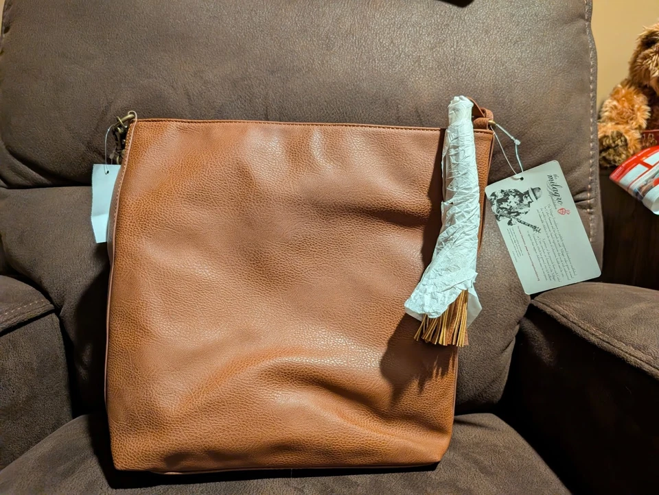 Bolso Tour Carlos by Carlos Santana Bucket Patchwork, Whisky, Nuevo con etiquetas Foto 4 de 4