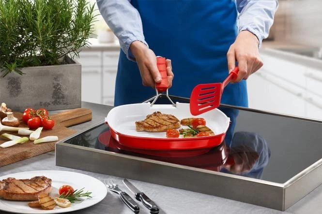Very Titan Grill Sartén Inducción 28x28 cm + 8 piezas Set de cubiertos de carne II Wahl15661