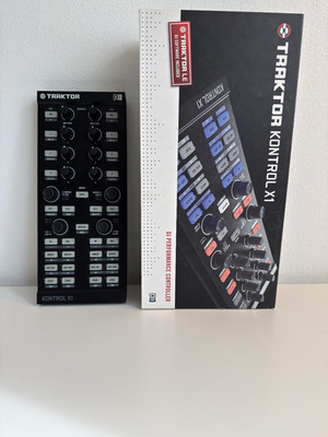 Native Instruments Traktor Kontrol X1 MK1 DJ Controller   Top Zustand