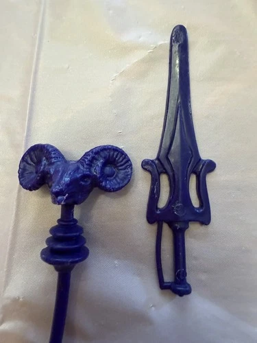 Masters of the universe Vintage 1982 SKELETOR skull staff and sword set weapon