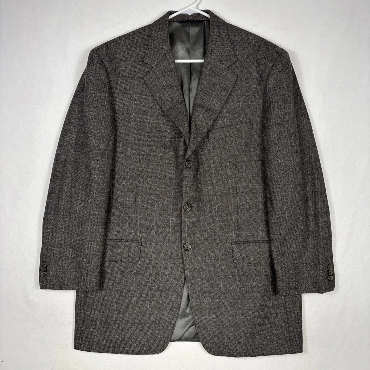 25+ Burberry Three-Button Suits & Blazers for Men for sale