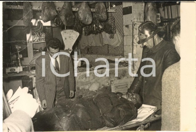 1955 ca CSABLANCA (MAROC) Attentato al mercato - Soccorsi ai feriti *Foto 18x13 1955 ca CSABLANCA (MAROC) Attentato al mercato - Soccorsi ai feriti *Foto 18x13