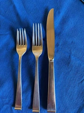 Lyon NEW CHARM Dinner & Salad Fork, Table Knife 18/8 Stainless Flatware Satin  