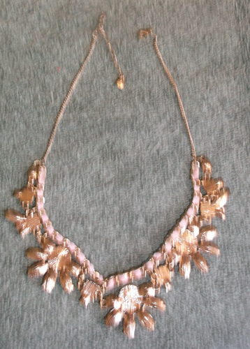 Vintage LC Flower Necklace~Goldtone With Pink/Clear/Opalescent Stones ~ 19" - Picture 2 of 2