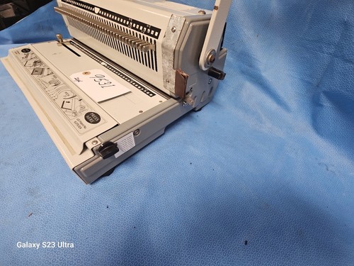 Akiles Wiremac-31 Model AWM31 Wire Punch And Binding Machine Office Book Tool - Picture 6 of 9