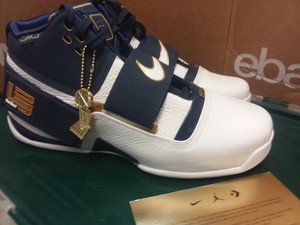 zoom lebron soldier ct16