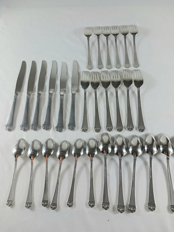 Conjunto de louça Oneida Bianco 30 peças. Aço inoxidável. Feito no Vietnã. - Imagem 4 de 4