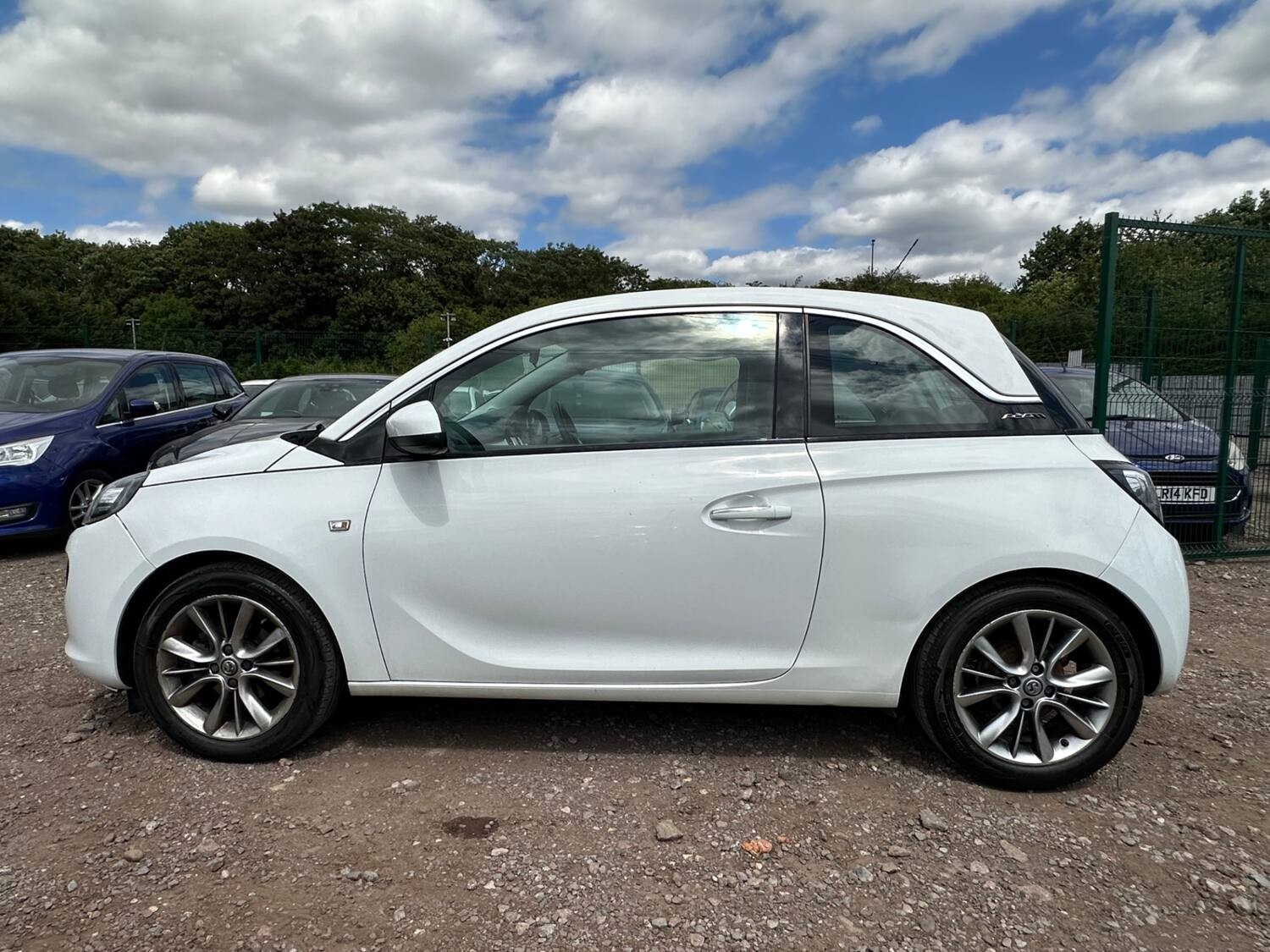 2015 Vauxhall Adam, photograph 11