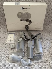 DJI RS 4 Mini Combo Gimbal Stabilizer for Camera A44
