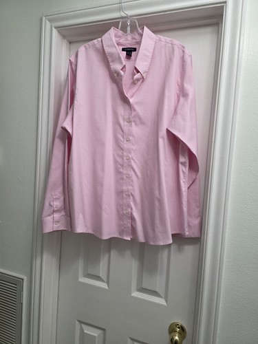 Lands End Pink Tailored Button Down Collared XL Long Sleeve Shirt.