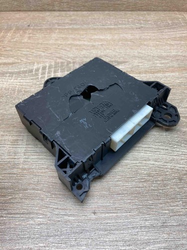 88650 47051 USED Air conditioning/heating control unit Fits for Toyota Prius (X - Picture 2 of 7