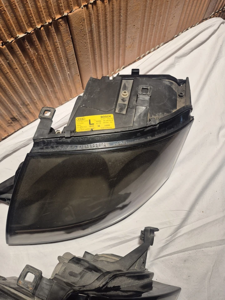 AUDI TT 8N Hauptscheinwerfer scheinwerfer schwarz  8N0941004 N Rechts Links - Bild 4 von 4