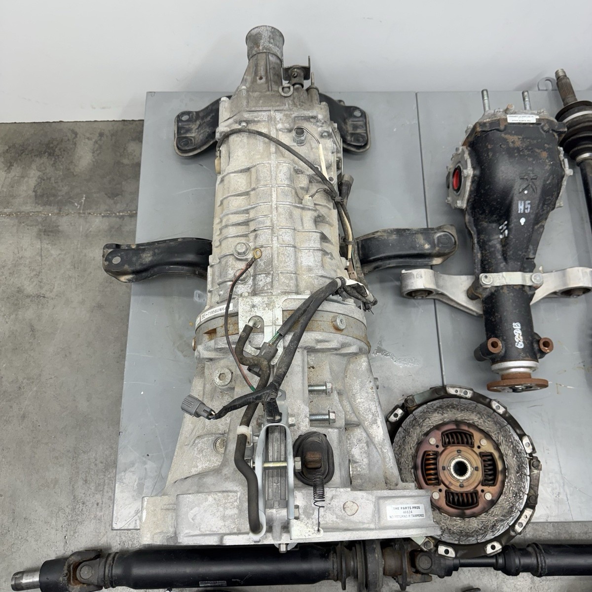 EGC6枚 JDM Subaru Legacy Spec B 6 Speed Manual Transmission