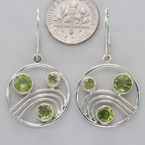 Facetted Green PERIDOT Wave Round Earrings - 925 STERLING SILVER Leverback #62e - Picture 2 of 9