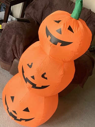 Halloween Inflatable Pumpkins 4ft Tall Jack-O-Lanterns Yard Decor Haunted House  - Picture 3 of 7