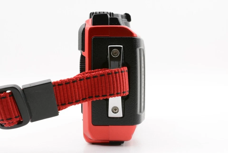 [Como Nueva+] Cámara digital compacta Olympus Tough TG-5 roja + cable de carga de Japón Foto 4 de 4