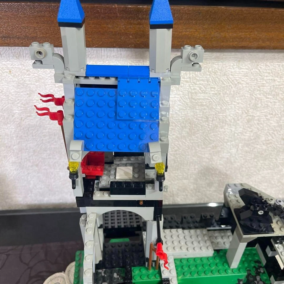 LEGO System Castle Royal Knight's Castle 6090 In 1995 Used - Image 2 of 4