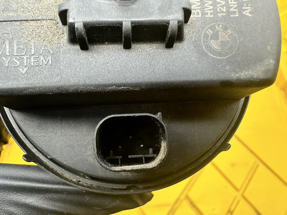 BMW 335I F30 2013-2016 trasero izquierdo alarma antirrobo bocina altavoz sirena OEM Foto 2 de 4