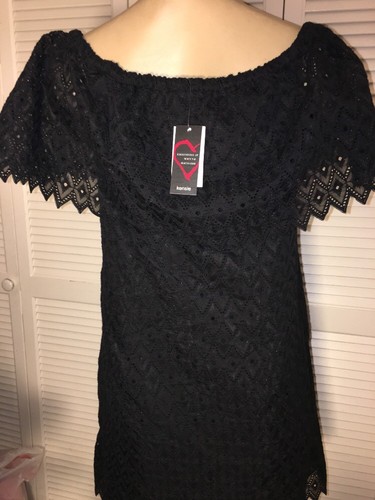 Kensies Medium Eyelet Off The Shoulder Black - Picture 7 of 9