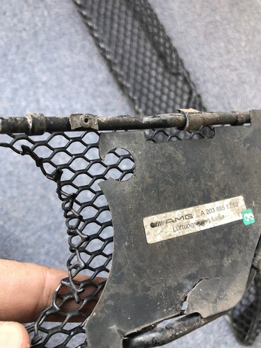 05-2007 Mercedes-Benz W203 AMG Bumper Mesh Grille C230 C240 C320 C32 C280 OEM🍀 - Picture 9 of 12