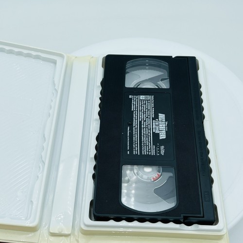 Pixar BUZZ Lightyear of Star Command VHS VCR Movie in Original Case 70 min - Picture 3 of 3