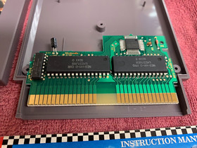 Home Alone 2: Lost in New York (Nintendo NES 1992) Cleaned original & manual