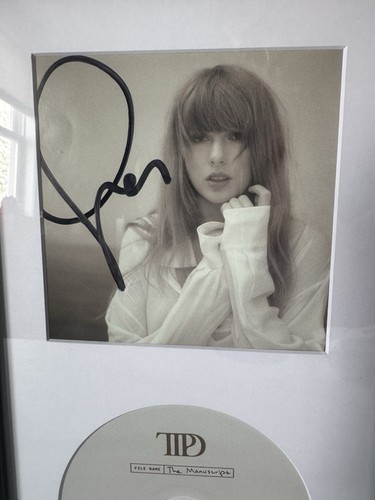 Taylor Swift Signed CD Framed PSA/DNA Certified TTPD Autograph Display - Picture 3 of 4