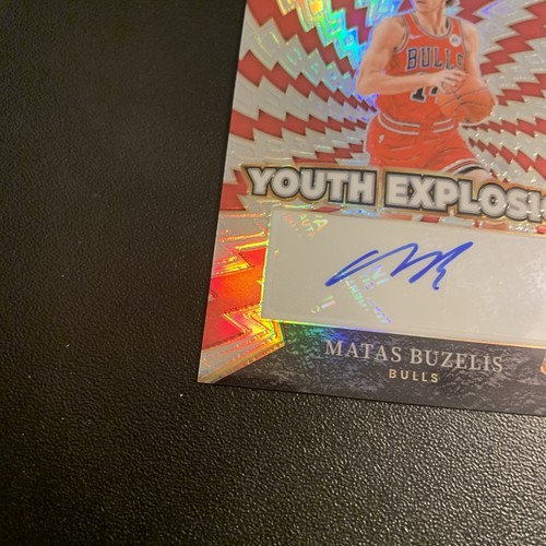 2024-25 Panini Select Matas Buzelis Silver Prizm Youth Explosion RC Auto #YE-BUZ - Picture 3 of 10