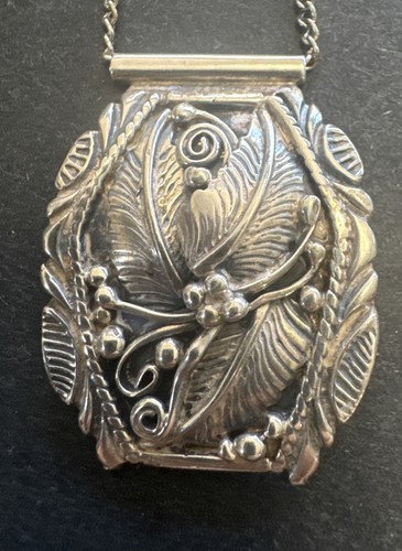 Charm Art Nouveau in argento sterling e catena da 16" - Foto 5 di 11