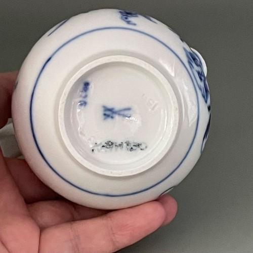 Vtg Meissen Blue Onion Porcelain Creamer German 3.75" Blue White Crossed Swords - Imagen 5 de 7