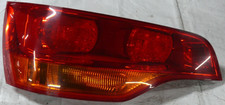 Rücklicht Rückleuchte links mit Steinschlag Audi Q7 4L bis 2008 4L0945093